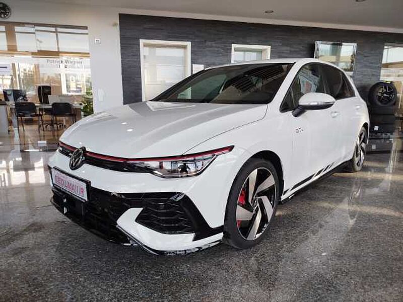 Volkswagen Golf VIII GTI CLUBSPORT 2.0 TSI DSG *SOFORT!*