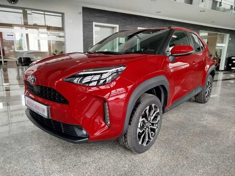 Toyota Yaris Cross Hybrid Style/Teamplayer *SHZ/LHZ/KAM* in 86415 Mering Toyota Yaris Cross Hybrid Style/Teamplayer *SHZ/LHZ/KAM*