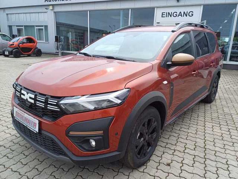 Dacia Jogger 1.6 HYBRID140 Extreme 7-Sitzer/SITZHEIZUNG/KAMERA in 86830 Schwabmünchen Dacia Jogger 1.6 HYBRID140 Extreme 7-Sitzer/SITZHEIZUNG/KAMERA