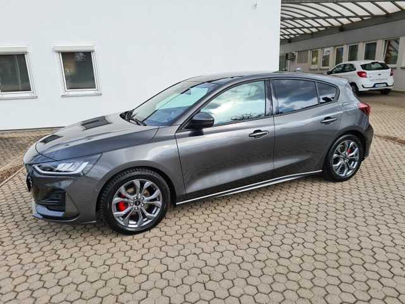 Ford Focus Automatik EcoBlue ST Line X in 91595 Burgoberbach Ford Focus Automatik EcoBlue ST Line X