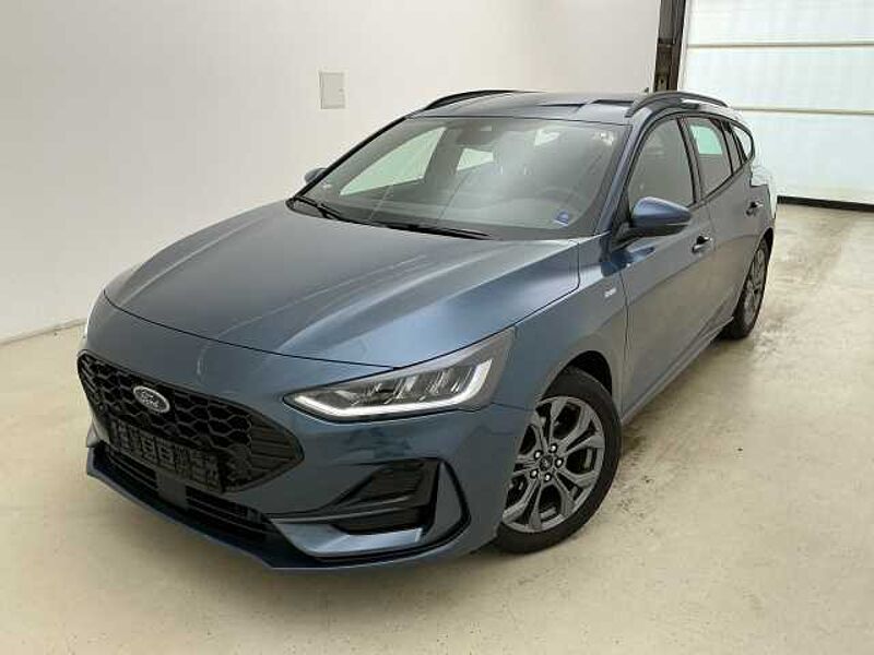 Ford Focus Automaitic Hybrid ST-Line AHK