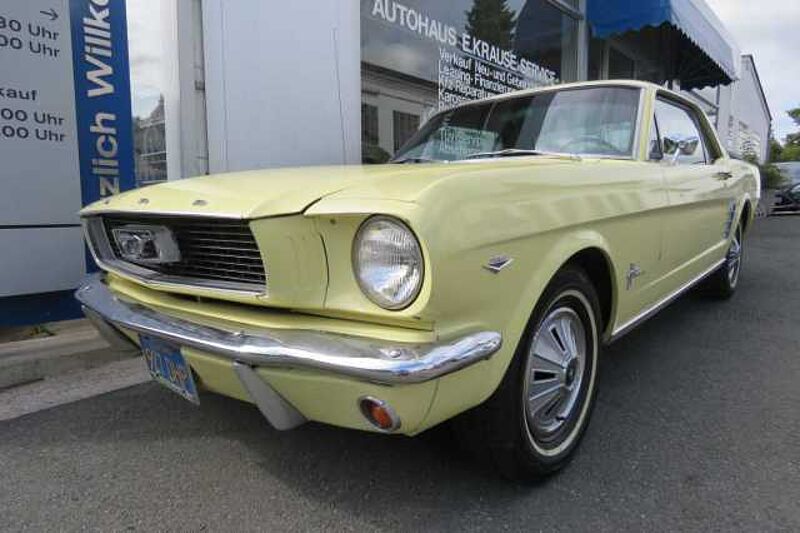 Ford Verkauft : Mustang Coupe 4.7 V8 Automatic in 32469 Petershagen Ford Verkauft : Mustang Coupe 4.7 V8 Automatic