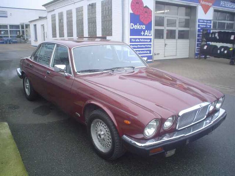 Jaguar Verkauft : Sovereign 5.3 V12 Lim. 4-türig/ Leder/ Automatic