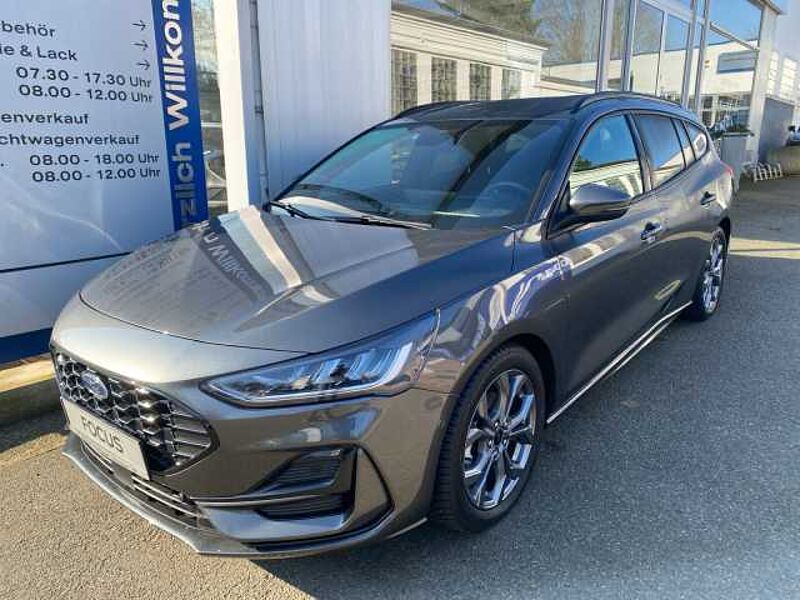 Ford Focus ST-Line X Automatic AHK