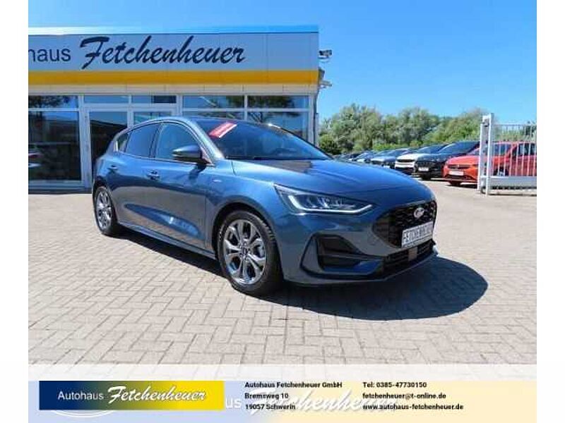 Ford Focus ST-LINE X m. NAVI+LED+RFK+SHZ+TEMP+ALU+GJR in 19057 Schwerin Ford Focus ST-LINE X m. NAVI+LED+RFK+SHZ+TEMP+ALU+GJR