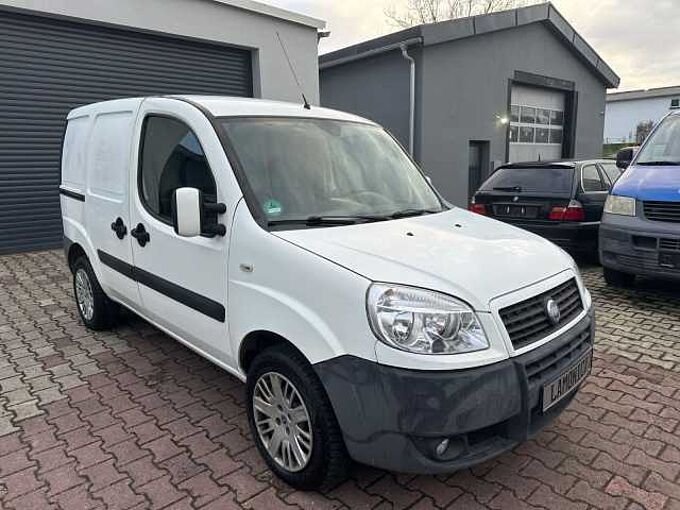 Fiat Doblo Cargo 1.3 JTD*Zylinderkopfschaden* in 74248 Ellhofen Fiat Doblo Cargo 1.3 JTD*Zylinderkopfschaden*