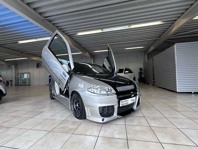 Fiat Punto 1.8 16V*Flügeltüren*Komplett Umbau* in 74248 Ellhofen Fiat Punto 1.8 16V*Flügeltüren*Komplett Umbau*