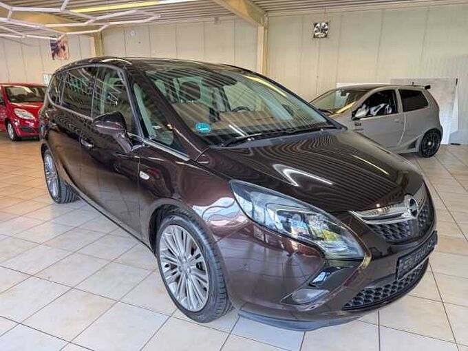 Opel Zafira Tourer *1.Hand*7-Sitzer*Scheckheft*Klima*AHK* in 74248 Ellhofen Opel Zafira Tourer *1.Hand*7-Sitzer*Scheckheft*Klima*AHK*