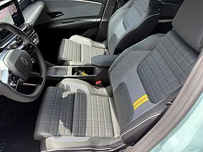 Renault 4 E-Tech Neufahrzeug