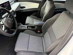 Renault 4 E-Tech Neufahrzeug