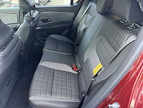 Renault 4 E-Tech Neufahrzeug