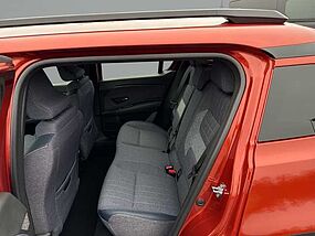 Renault 4 E-Tech Neufahrzeug