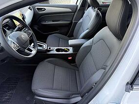 Renault Arkana Neufahrzeug