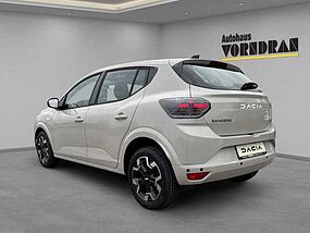 Dacia Sandero Neufahrzeug