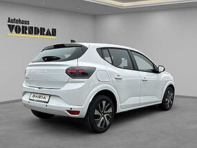 Dacia Sandero Neufahrzeug