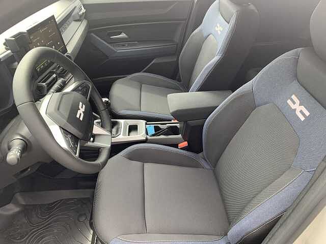 Dacia Duster 3 Journey MH TCe130 Navi Klima SHZ PDC+Kamera 360°