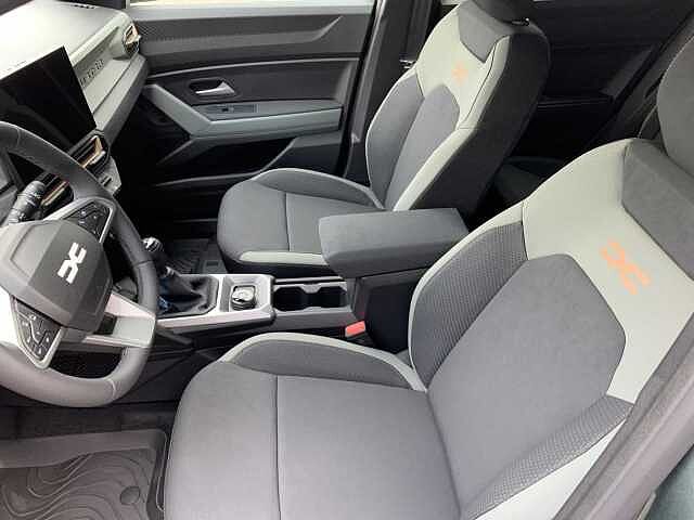 Dacia Duster 3 Extreme MH TCe130 4x4 Navi Klima SHZ PDC+360°