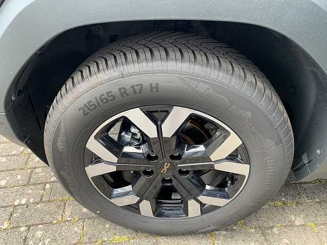 Dacia Duster 3 Extreme MH TCe130 4x4 Navi Klima SHZ PDC+360°