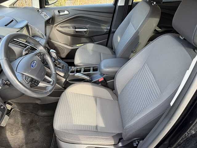Ford C-MAX 1.5 EcoBoost Titanium AHK, Navi, PDC+Kamera, SHZ