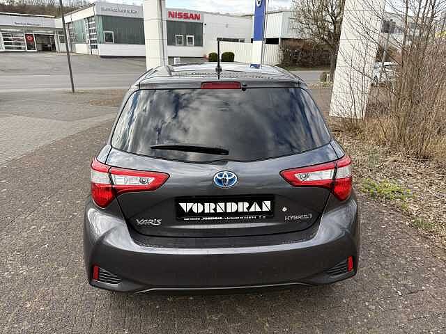 Toyota Yaris Hybrid Y20 Club SHZ Kamera M+S