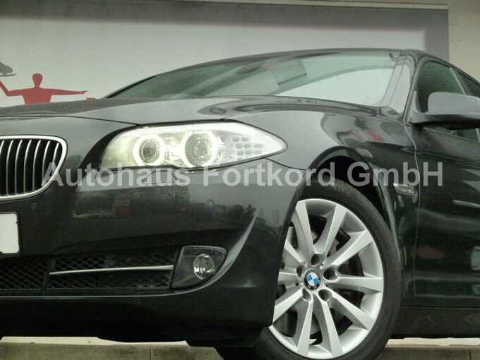 BMW 525d Autom., Xenon, Navi, PDC v/h+R.-Cam., Leder+SH, Alu, usw..