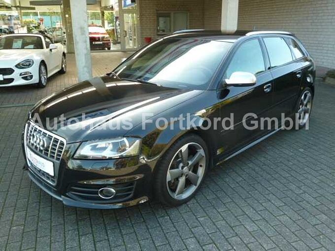Audi S3 - Sportback - Xenon, Navi, PDC, Alu, SHZ