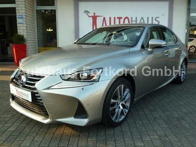 Lexus IS 300h Executive Line - LED Scheinw., Navi, T.-Leder, PDC, Sitzhz., Alu, usw..