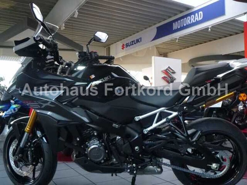 Suzuki GSX-S1000 GX -*Aktion FSN - MY25 - elektr.Fahrwerk - LED in 33689 Bielefeld Suzuki GSX-S1000 GX -*Aktion FSN - MY25 - elektr.Fahrwerk - LED