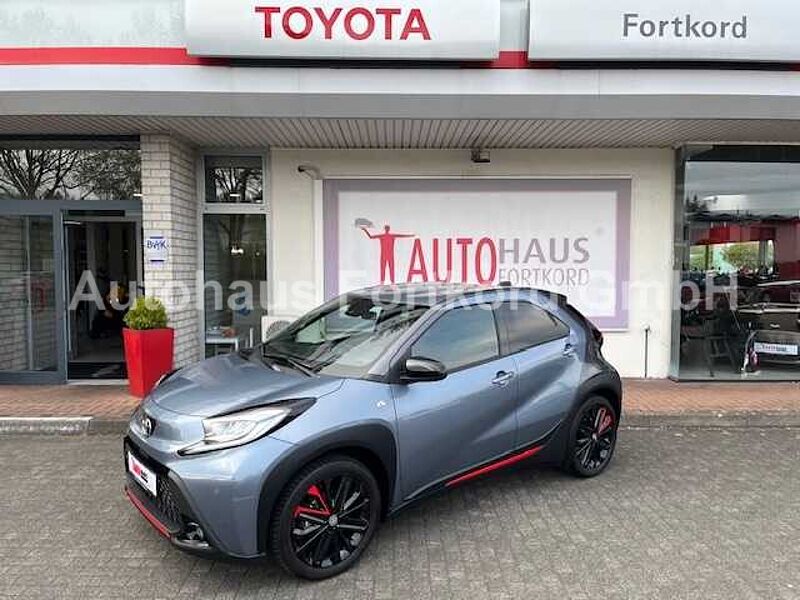 Toyota Aygo X Undercover - JBL, LED, Navi, SZ, PDC, Alu