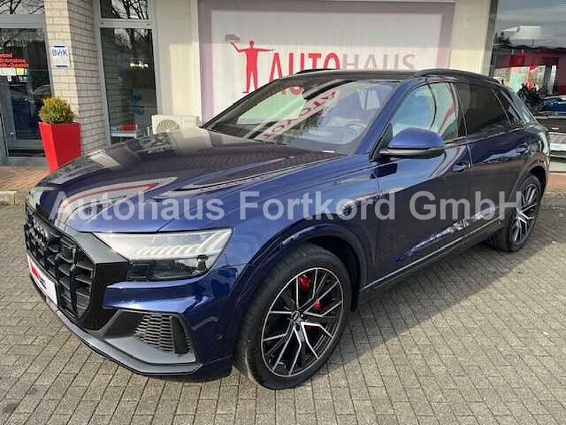 Audi SQ8 TFSI quattro - LED, 22', Pano, AHK, SZ