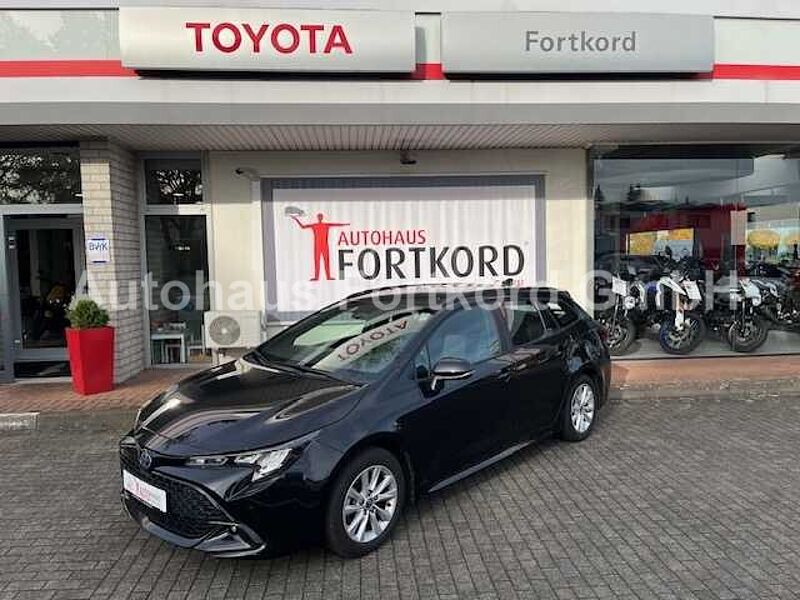 Toyota Corolla Touring Sports 1.8 Hybrid - LED, NAVI, SZ, KeyLess in 33689 Bielefeld Toyota Corolla Touring Sports 1.8 Hybrid - LED, NAVI, SZ, KeyLess