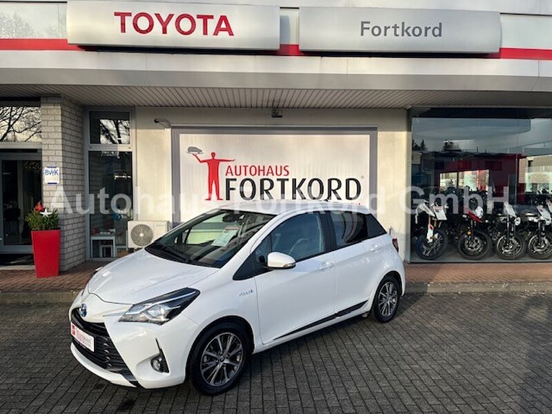 Toyota Yaris 1.5 Hybrid Y20 Club - BT, SZ, Klima ... wenig KM