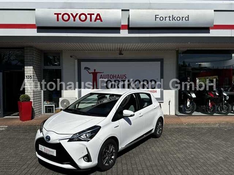 Toyota Yaris 1.5 Hybrid Comfort - Standhzg., SHZ, CAM. ... -