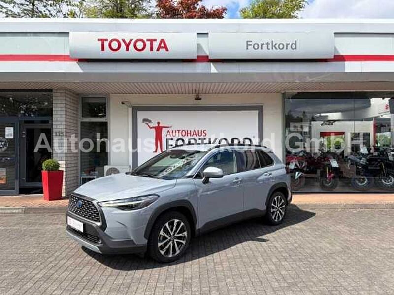 Toyota Corolla Cross 2.0 Hybrid Style 4x4 - Allwetter, LED, LHZ., Navi., ...