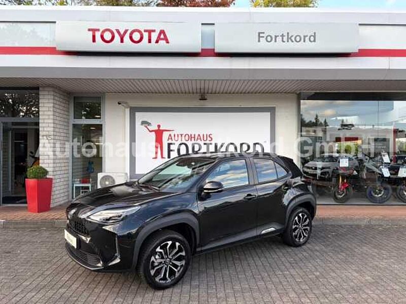 Toyota Yaris Cross ' Teamplayer ' 1.5 Hybrid - Navi, LED, SZ, LH, Alu