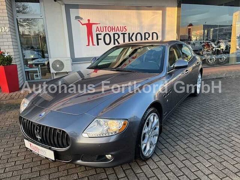 Maserati Quattroporte V Automatik - NAVI, BOSE, SZ, PDC ... - in 33689 Bielefeld Maserati Quattroporte V Automatik - NAVI, BOSE, SZ, PDC ... -