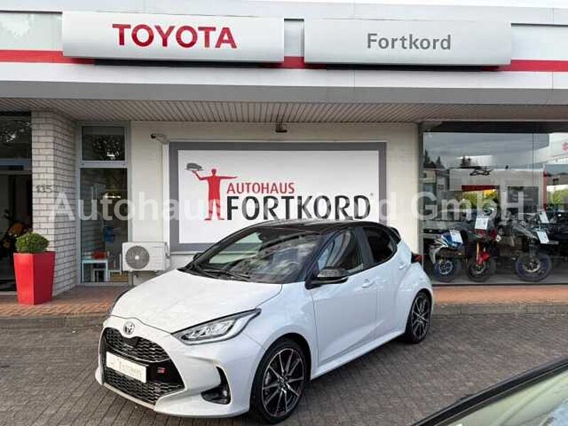 Toyota Yaris 1.5 Hybrid GR Sport - Navi., LED, HuD, SZ, ...